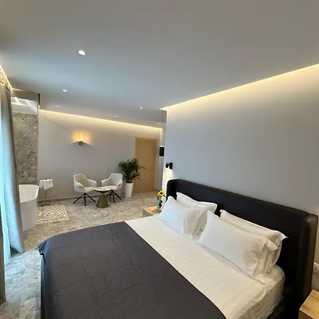 Jericho Hotel *